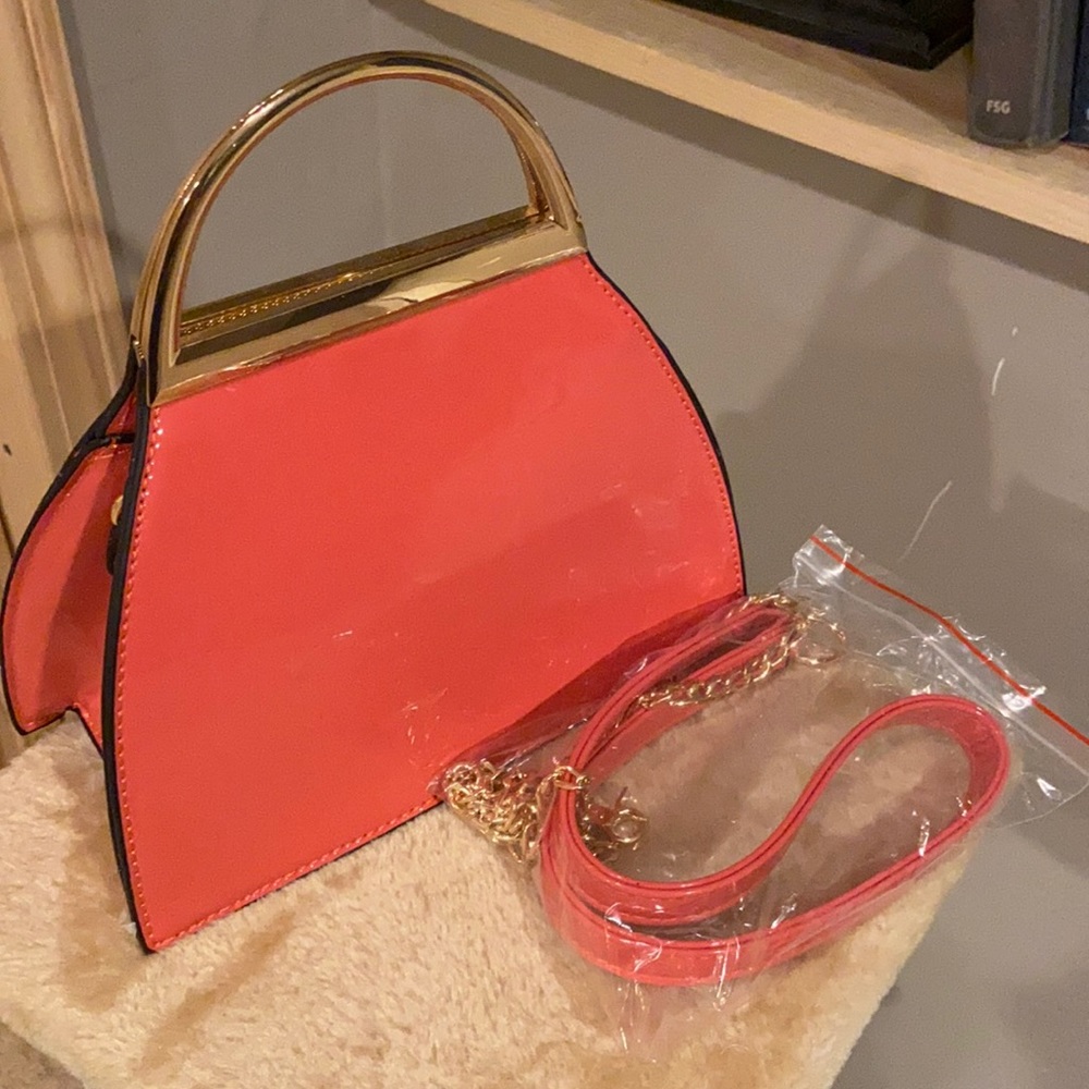 Hand bag